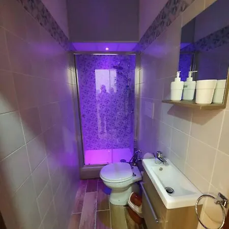 Rosy Maison Apartment *